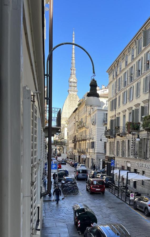 Corte Des Ambrois By Apartments To Art Turin Luaran gambar